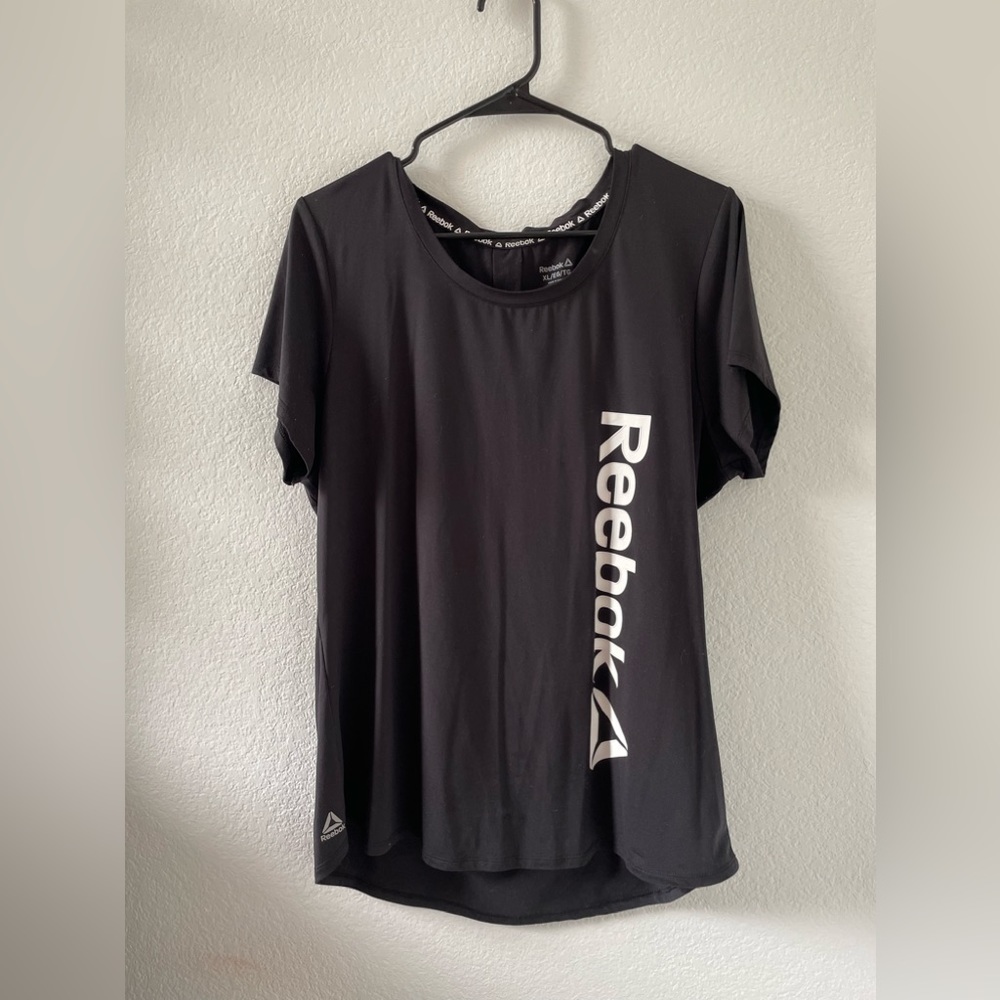 Reebok T-Shirt Size XL
